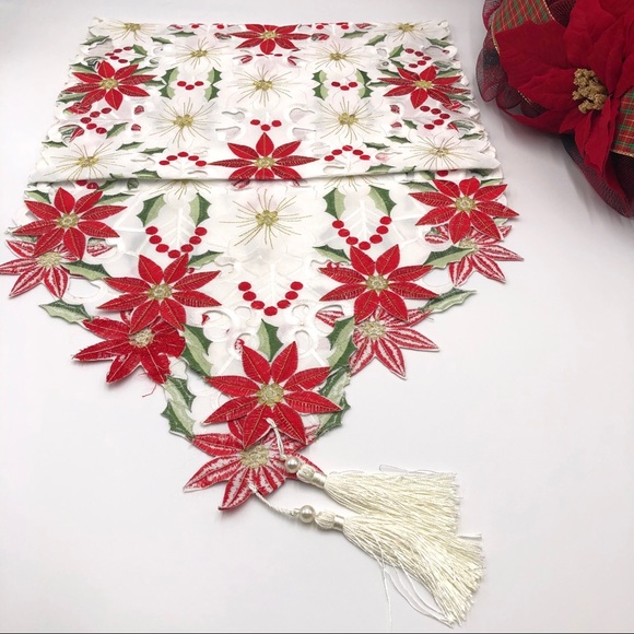 New Christmas table runner linens Snowflake Decor - Picture 5 of 10